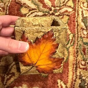 Decorative Pencil holder/holder with Autumn Leaf Design